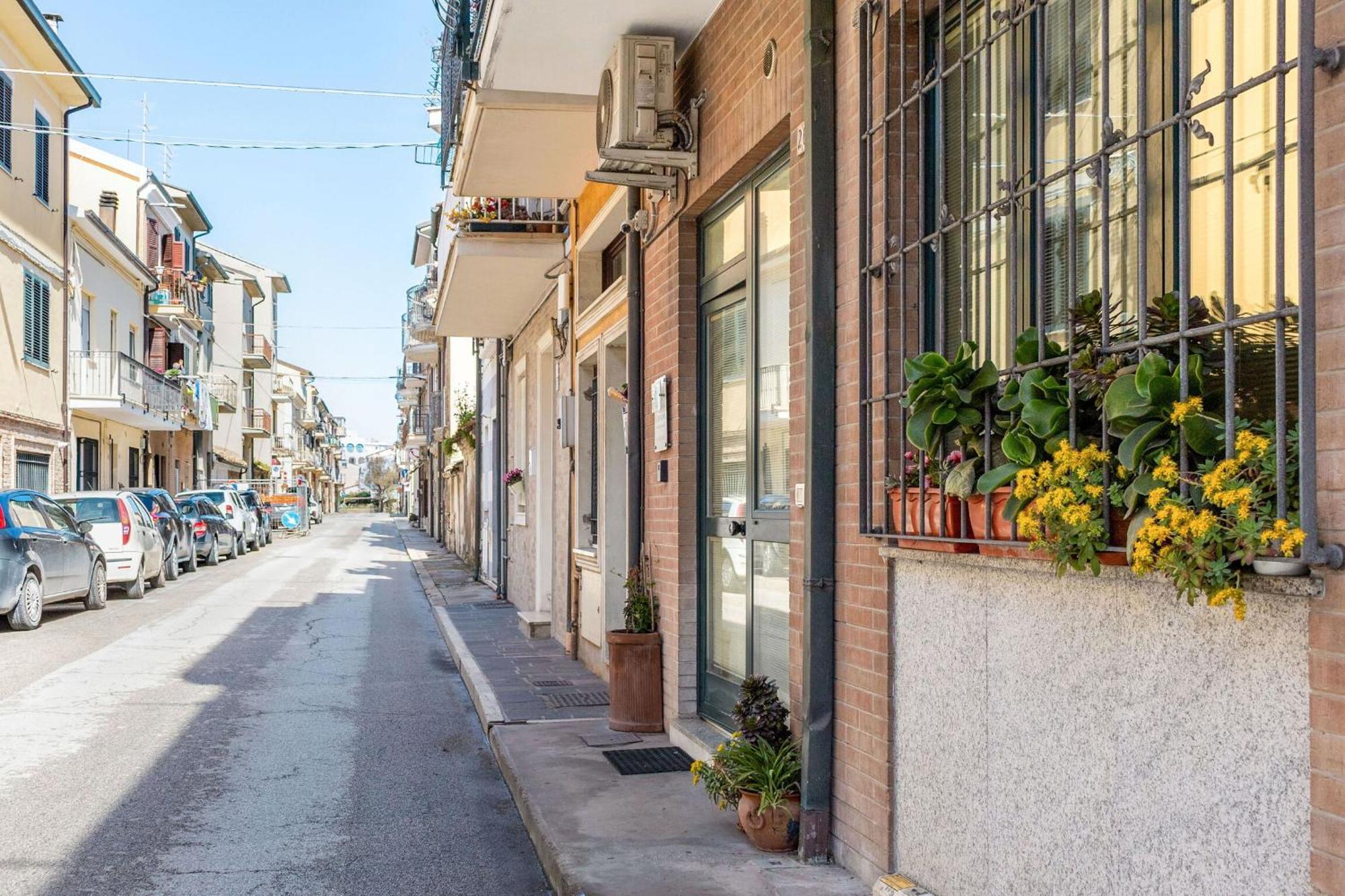 Italian Experience-La Rondine Apartment Porto Recanati Extérieur photo